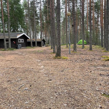 ホテル Laahtanen Camping Ristijärvi エクステリア 写真