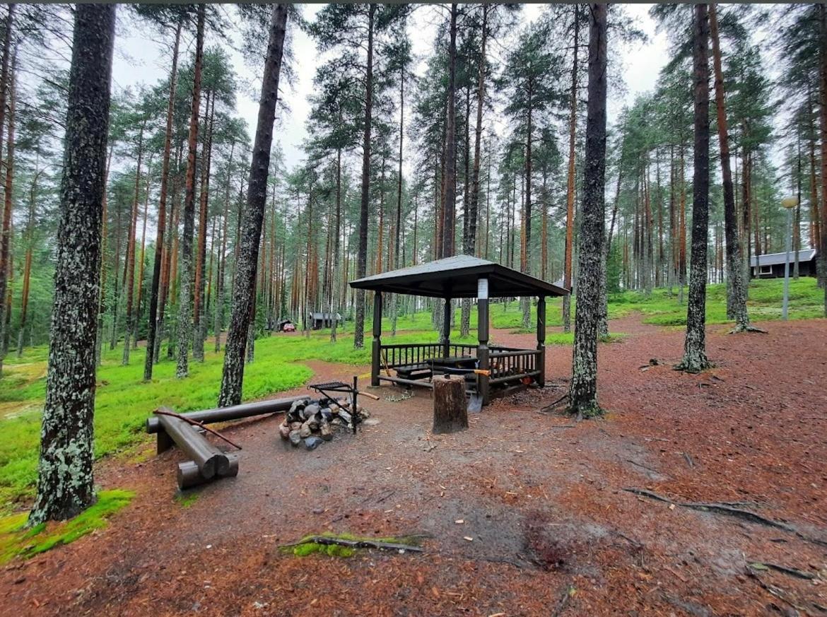 ホテル Laahtanen Camping Ristijärvi エクステリア 写真